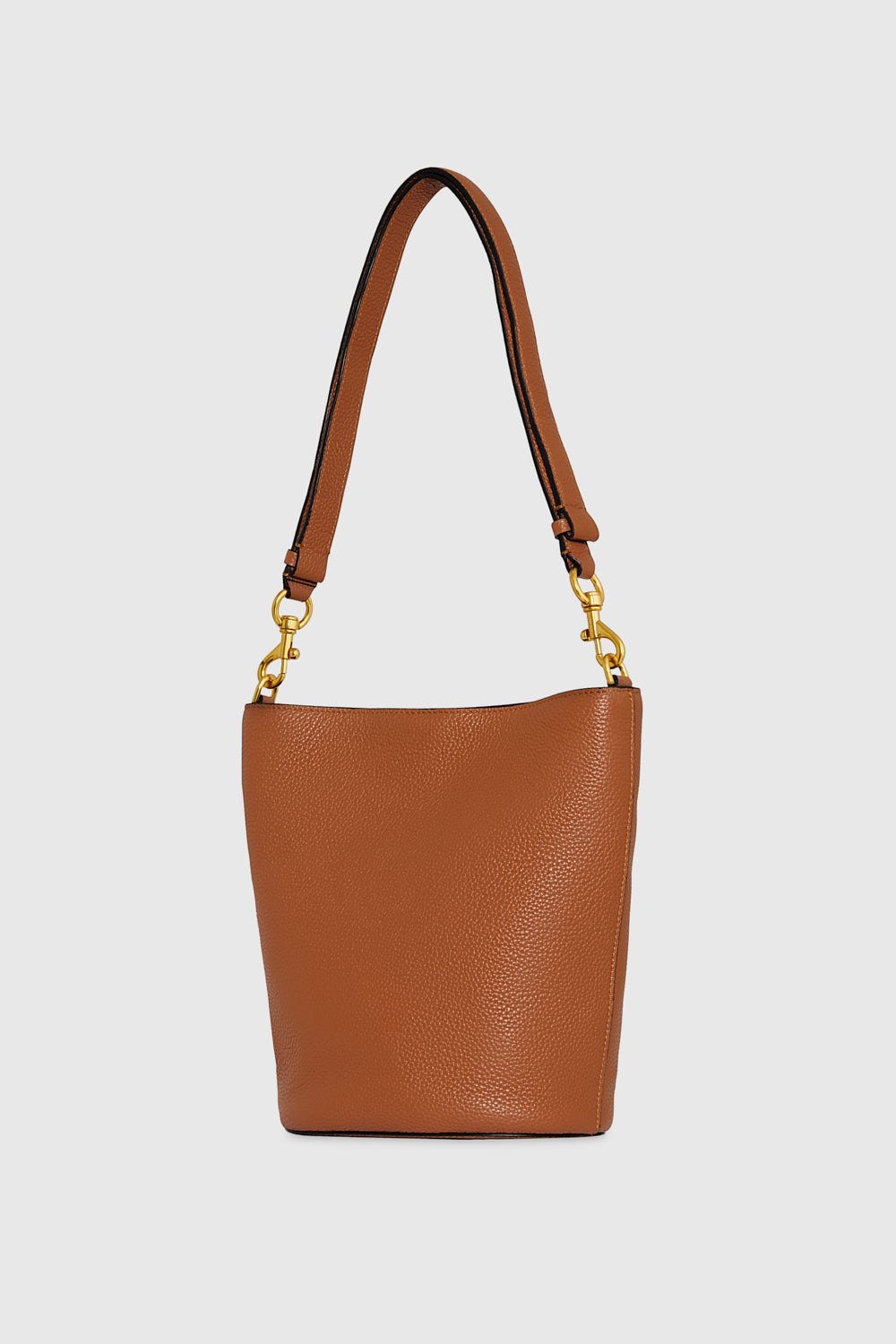 Coach archival offers bucket bag